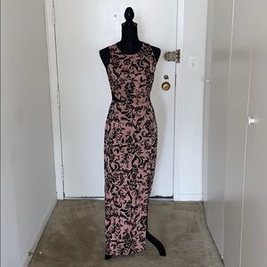 Long No Sleeve Dress Nude Pink